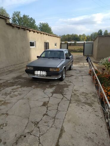 aуди 80: Audi 80: 1986 г., 1.8 л, Механика, Бензин, Седан