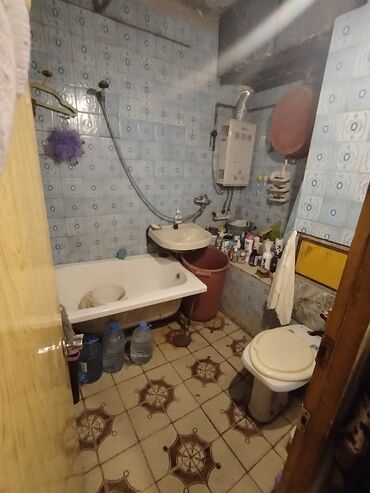 Köhnə tikili: Xətai rayonu, Nargilədə mənzil satılır– köhnə tikili Plan: - Daxili — 3