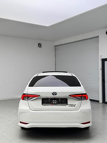 corolla 2022: Toyota Corolla: 2023 г., 1.8 л, Автомат, Гибрид, Седан — 3