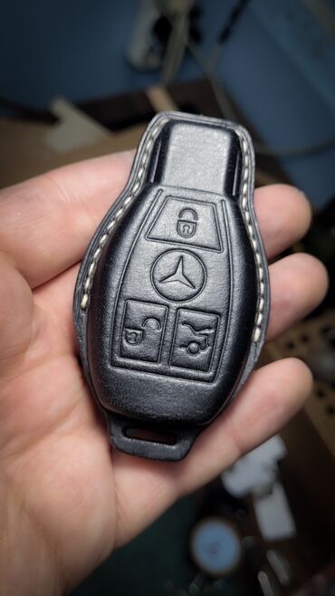 Другие аксессуары для салона: Чехлы для ключа BMW и Mercedes Ручная работа, итальянская кожа at lalafo.kg — 8 Другие аксессуары для салона: Чехлы для ключа BMW и Mercedes Ручная работа, итальянская кожа — 8