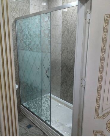 Duş kabinaları, arakəsmələr: Yeni Arakəsmə, Künc üçün, Pulsuz çatdırılma — 14