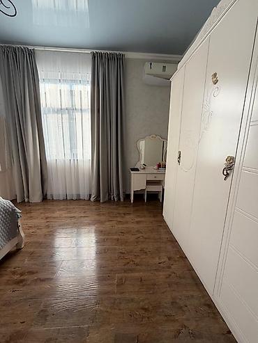 Продажа коттеджей и домов: 5 комнат, 230 м², 6 соток, Бишкек, Азия Молл Собственник — 28
