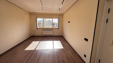 продается дом на бишкек: 4 комнаты, 82 м², Индивидуалка, 5 этаж, Дизайнерский ремонт