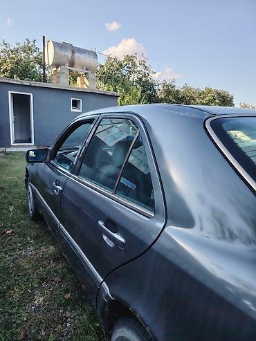 islenmis hyundai avtomobilleri satisi: Mercedes-Benz C 180: 1.8 l | 1995 il Sedan — 5