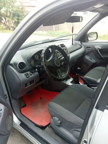 runx alex: Toyota RAV4: 2003 г., 2 л, Механика, Дизель, Кроссовер