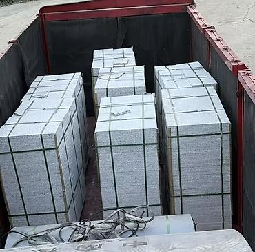 Лестницы из гранита, мрамора: Лестница из гранита, мрамора Для дома, Форма лестницы: Прямая — 4