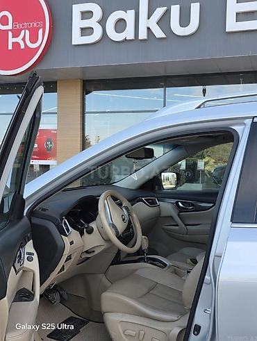 Nissan: Nissan X-Trail: 2.5 l | 2014 il Krossover — 14