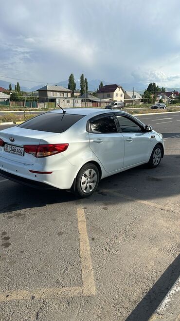 kia rio x line 2019: Kia Rio: 2016 г., 1.6 л, Автомат, Бензин