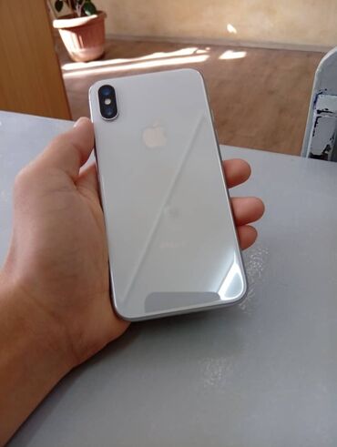 Apple iPhone: IPhone X, Б/у, 64 ГБ, Белый, Чехол, 100 %