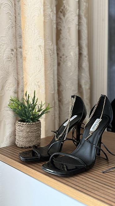 35 AZN-ə satılır! 🤍 Steve Madden brend ayaqqabı. ✨ Qətiyyən