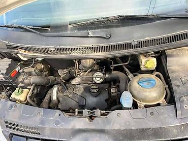 focus 4: PUMPA ZA ULJE ZA VW T5 | Pumpe za VW Transporter T5, 1.9 TDI, 5 — 1