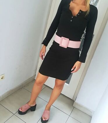 Haljine: Divna haljina rebrasti pamuk sa elastinom Vel S M
Povoljno — 8