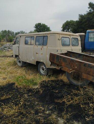 УАЗ: УАЗ 452 Buhanka: 1982 г., 2.4 л, Механика, Бензин, Внедорожник — 6