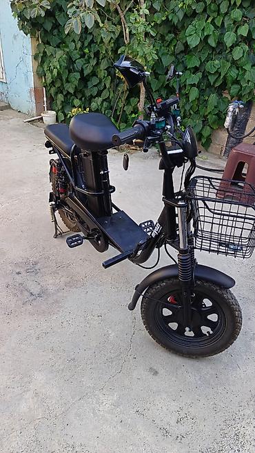 acer elektro scooter: Demək olar ki yenidir.2200azn alınıb.40 km sürülüb.1000w. 60V/24Ah — 7