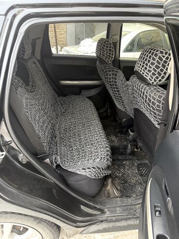 Toyota: Toyota ist: 2004 г., 1.5 л, Автомат, Бензин, Хэтчбэк — 6