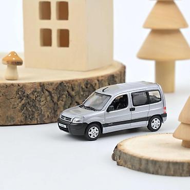 bicikl type 0: 🚐 Citroën Berlingo 2004 – Aluminium Silver – Norev (1:43) Norev — 1