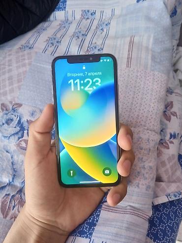 Apple iPhone: IPhone X, Серебристый — 4