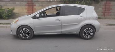 e6 3: Toyota Prius C: 2012 г., 1.5 л, Вариатор, Гибрид, Хэтчбэк — 4