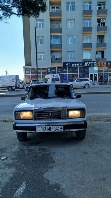 torpaqla barter masin deyisirem: VAZ (LADA) 2107: 1.5 l | 2004 il 100105 km Sedan