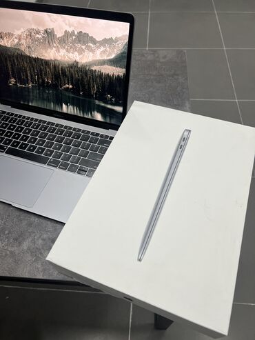 чехол macbook air: Ультрабук, Apple, 8 ГБ ОЗУ, 13.3 ", Б/у, Для работы, учебы, память SSD