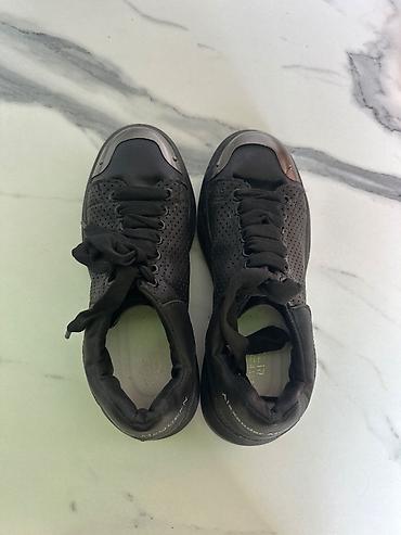 Жеке буюмдар: Эркектердин кроссовкасы, 38, Alexander McQueen, Колдонулган, түсү - Кара, Акылуу жеткирүү, Өзү алып кетүү, Акысыз жеткирүү — 3