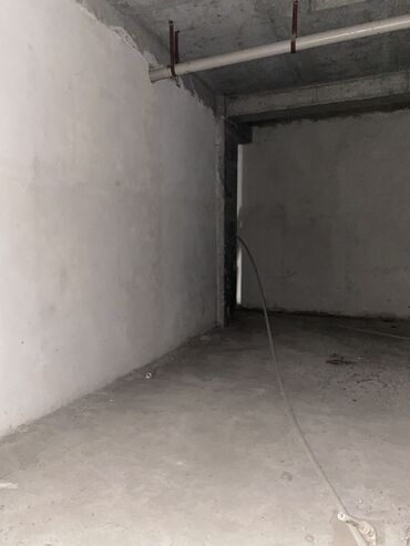 Продажа магазинов: Продаю Продажа магазинов В жилом доме, 284 м², ПСО (под самоотделку), Отдельный вход, 1 этаж — 3