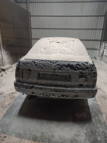 Другие Автомобили: Седан темно‑серого цвета. Кузов 4‑дверный, тонированные стекла по — 19