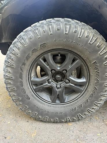 Комплект внедорожных шин Goodyear Wrangler Duratrac Диски 17 размер