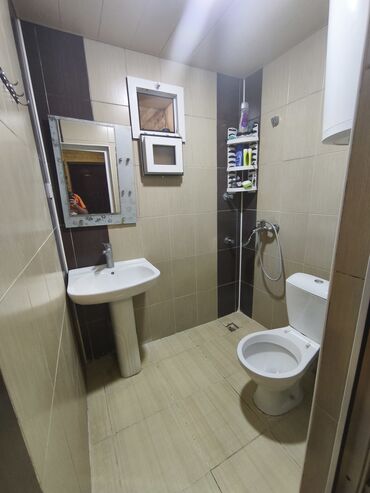 Köhnə tikili: Bakı, 7-ci mikrorayon, 4 otaqlı, Köhnə tikili, m. Azadlıq Prospekti, 70 kv. m -da lalafo.az — 8 Köhnə tikili: Bakı, 7-ci mikrorayon, 4 otaqlı, Köhnə tikili, m. Azadlıq Prospekti, 70 kv. m — 8