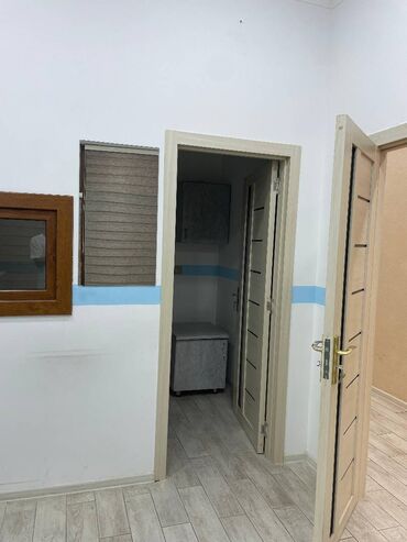 Kommersiya daşınmaz əmlakının satışı: Xırdalanda obyekt satılır. Mərkəzdə bazarın yanındakı binaların — 8