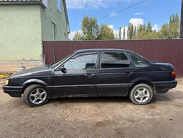 салон гольф 4: Volkswagen Passat: 1988 г., 1.8 л, Седан — 2
