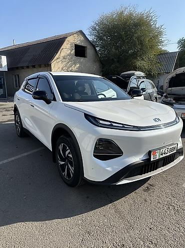 Changan: Changan Qiyuan Q05: 2026 г., Кроссовер — 3