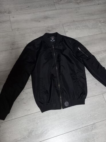 куртки бомбер: Куртка L (EU 40), цвет - Черный