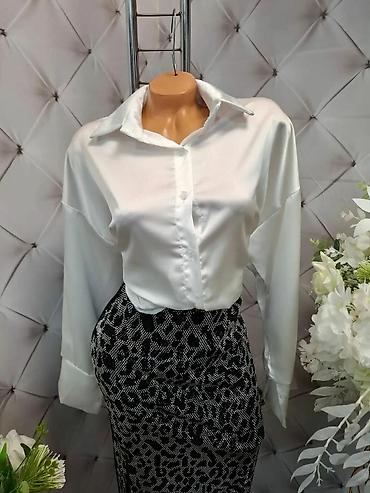 tiffany bluze i kosulje: Elegantna ženska košulja sa dugim rukavima i skrivenom dugmadi — 5