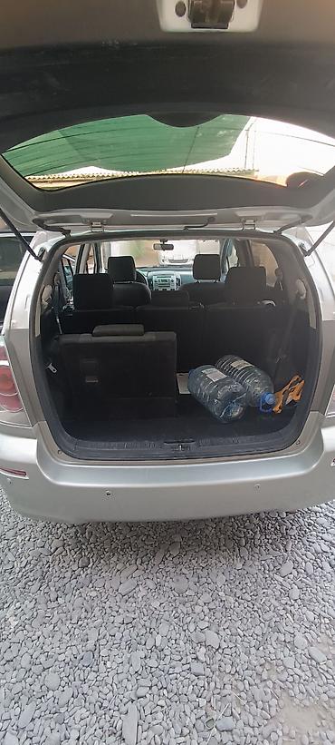 sprinter 4 4: Toyota Corolla Verso: 2004 г., Механика, Бензин, Минивэн — 4