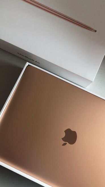 Ноутбуки: Ноутбук, Apple, 8 ГБ ОЗУ, Apple M1, 13.3 ", Б/у, Для несложных задач