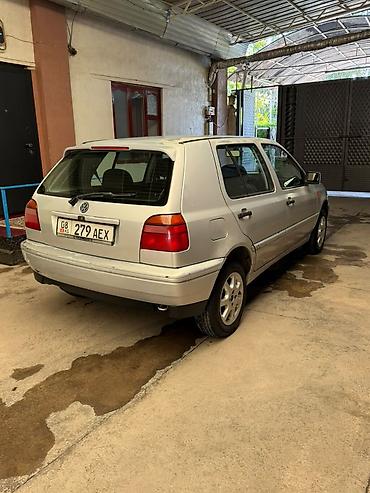 Volkswagen Golf: 1997 г., 2 л, Автомат, Бензин, Седан — 1