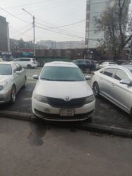 обмен на авто с доплатой: Skoda Rapid: 2017 г., 1.6 л, Механика, Бензин, Хетчбек