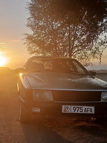john dere: Audi 100: 1988 г., 2.3 л, Механика, Седан — 1