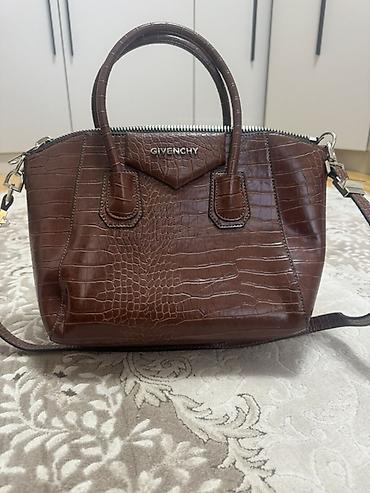 яндекс сумка цена: Сумка Givenchy Antigona Small, коричневый оттенок, тиснение под — 1