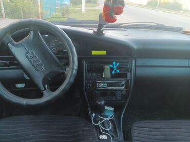 мотор фольцваген: Audi A6: 1994 г., 2.6 л, Механика, Бензин, Седан