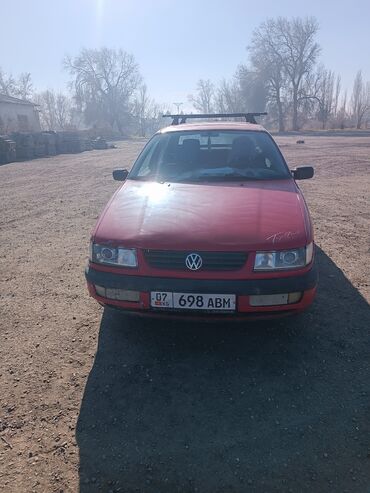 Volkswagen: Volkswagen Passat: 1994 г., 1.8 л, Механика, Бензин, Седан