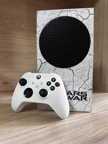 женские жилетки с капюшоном: Xbox Series S satılır 1 ədəd original pult+ charge station hədiyyə