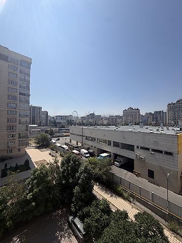 торг: 4 комнаты, 189 м², 7 мкр Элитка, 5 этаж — 3