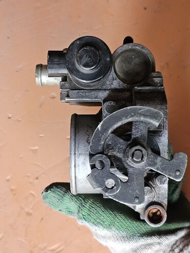 Дроссельные заслонки: Дроссельная заслонка Mazda 1993 г., Б/у, Оригинал, Германия — 5