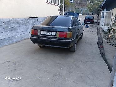 bmw ай8: Audi 80: 1989 г., 1.8 л, Кол менен иштөөчү, Бензин, Седан — 2