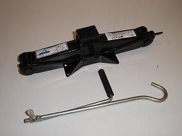 Dizalice: GEKO trapezni dizalica za automobil – 1.5 t - Nosivost: 1500 kg (1,5 — 2