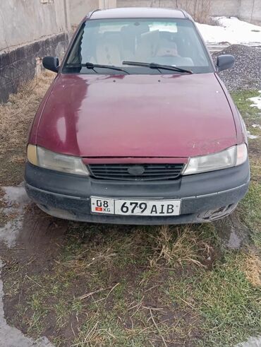 Daewoo: Daewoo Nexia: 2000 г., 1.5 л, Механика, Бензин, Седан