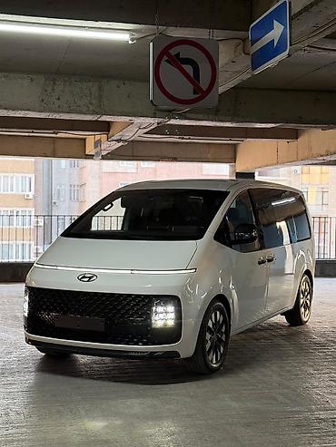 Hyundai: Hyundai Staria: 2021 г., 3.5 л, Автомат, Газ, Минивэн — 3