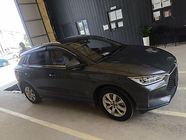 spark 1: BYD E2: 2021 г., Автомат, Электромобиль, Кроссовер — 4